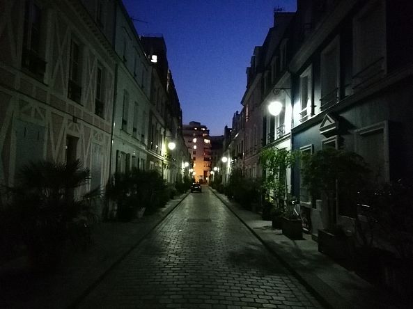 Night Walking In Paris-Vignaud Maxime