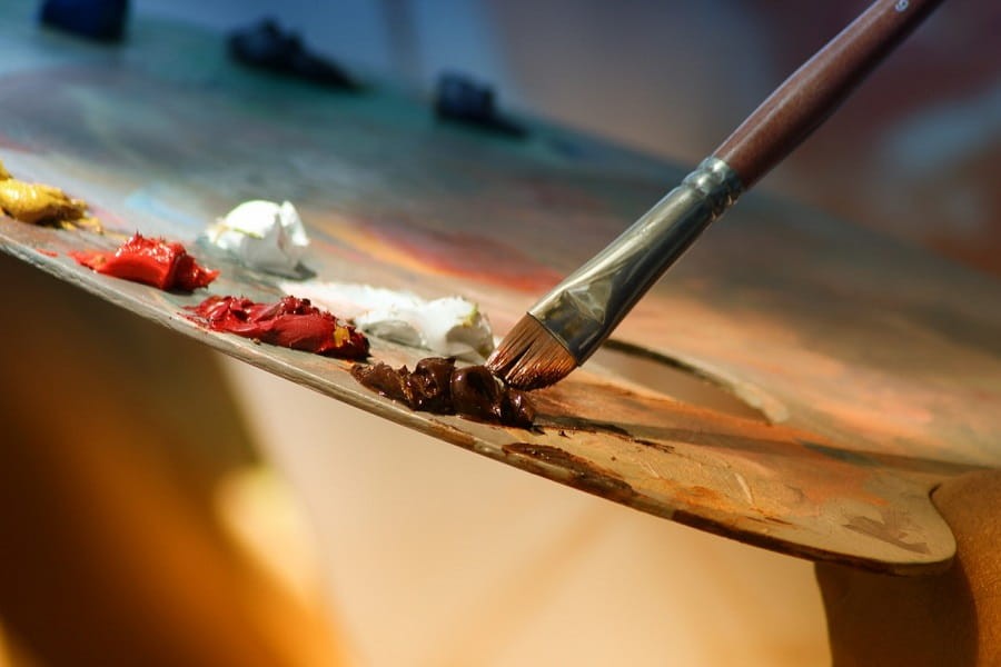 Top brands of oil paints for artists 
